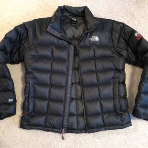 The North Face 800 Summit Series men’s puffer .